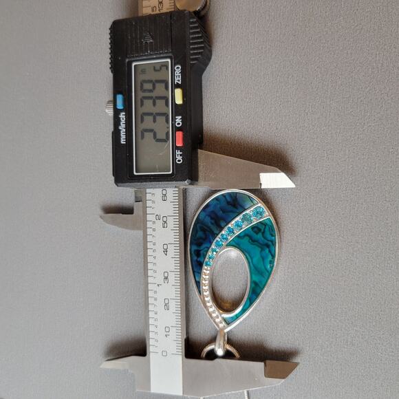 Silver Tone Teardrop Pendant Necklace with Blue Stone Inlay 32" Chain Rhinestone - Picture 12 of 13